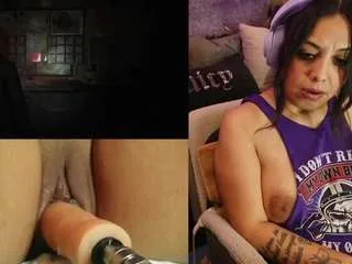 Offline india-rae-blaze on CamSoda