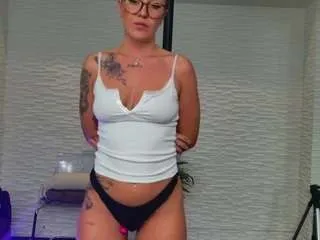 ivoryswan on CamSoda