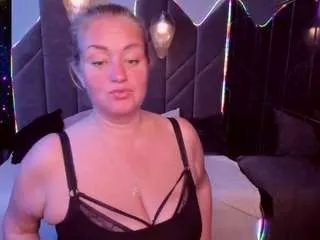 jenniferlight — Show boobs #milf #bigtits #bbw #bigboobs #chubby [49 tokens remaining]