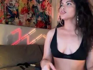 kanary on CamSoda