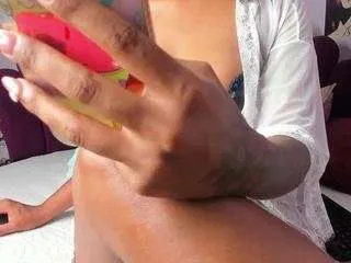 Freechat karla-ricochett on CamSoda