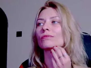 Offline karoline1201 on CamSoda