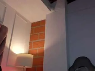 Freechat karolrojas on CamSoda