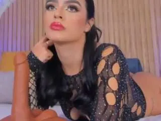 Freechat kendall-silver on CamSoda