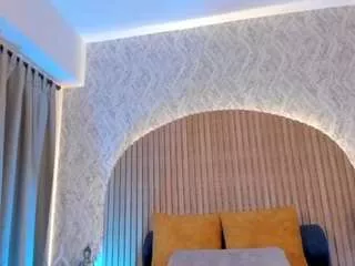 Freechat kendall-silver on CamSoda