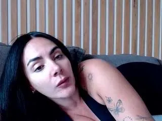 Freechat kendallrose on CamSoda