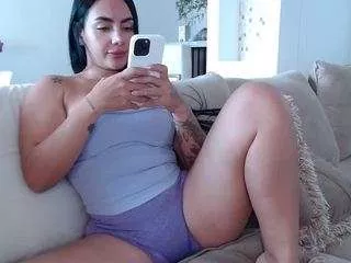 Freechat kendallrose on CamSoda