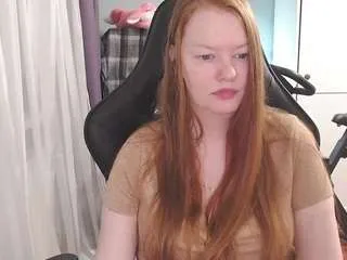 Offline ladyinari on CamSoda