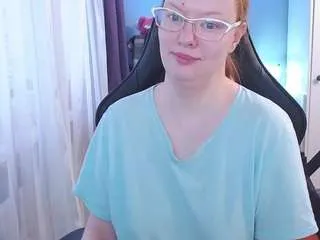 Offline ladyinari on CamSoda