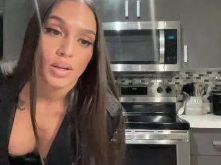 Freechat laladoll on CamSoda