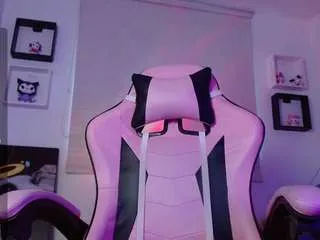 Freechat levi-cloud on CamSoda