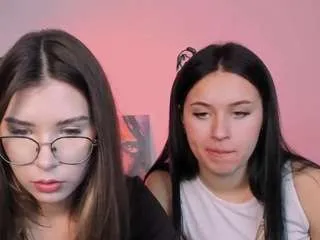 Offline lily-morty on CamSoda