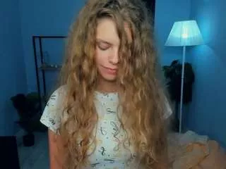 Freechat lornaeddy on CamSoda