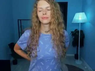 Freechat lornaeddy on CamSoda