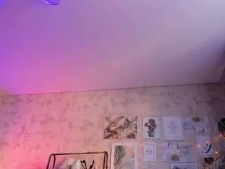 Offline luafynova on CamSoda