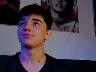 Offline lucadelart on CamSoda