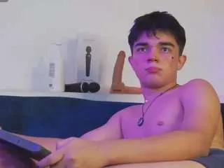 lucadelart — Spanks ass [Multi Goal]