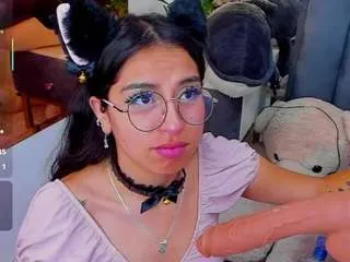 Offline madyjackson on CamSoda