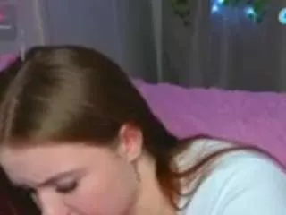 Freechat maxinechaplin on CamSoda