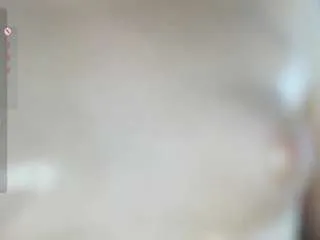 Freechat melaniaweisenburger on CamSoda