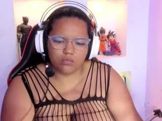 Offline mhia-rey on CamSoda