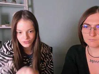 Offline mia-starrr on CamSoda