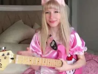 Offline monetanzideo on CamSoda