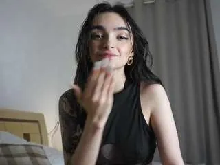 Freechat morenadolce on CamSoda