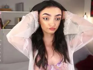 Freechat morenadolce on CamSoda