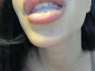 Offline naila-777 on CamSoda