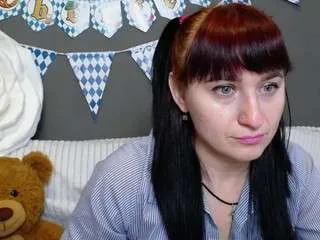 ninaflawlees on CamSoda