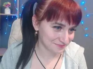 ninaflawlees on CamSoda