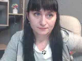 ninaflawlees on CamSoda