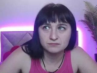 ninaflawlees on CamSoda