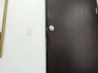 Offline sabrina-med on CamSoda