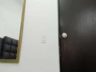 Offline sabrina-med on CamSoda