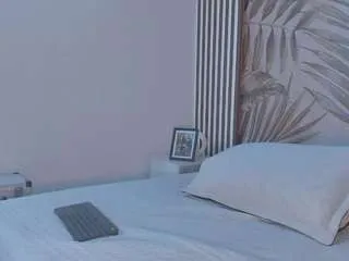 Freechat samaantha-white on CamSoda