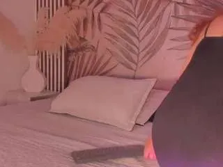 Freechat samaantha-white on CamSoda