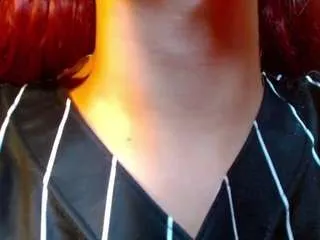 sarahh-sophia on CamSoda