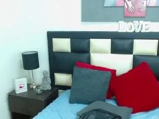 sensual-violet on CamSoda