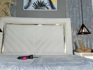 Offline slut-milf on CamSoda