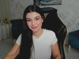 Offline snowingwinter on CamSoda