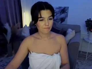 Offline snowingwinter on CamSoda