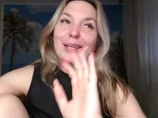 soaring-love on CamSoda