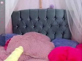 Offline sophiedrems on CamSoda