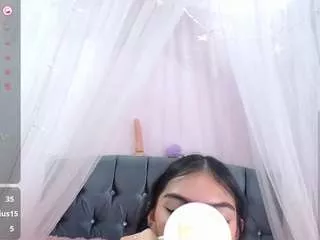 Offline sophiedrems on CamSoda