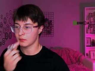 Offline teo-wilson on CamSoda