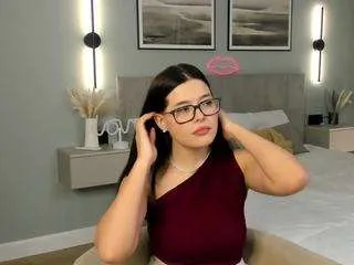 Freechat thanhklopfenstein on CamSoda