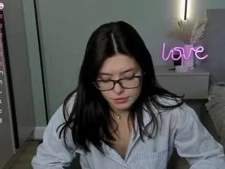 Freechat thanhklopfenstein on CamSoda