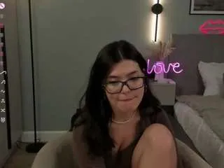 Freechat thanhklopfenstein on CamSoda